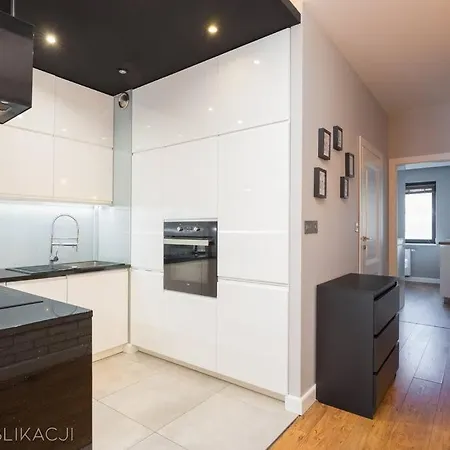 Ecru Specious 2-bedroom With Balcony
